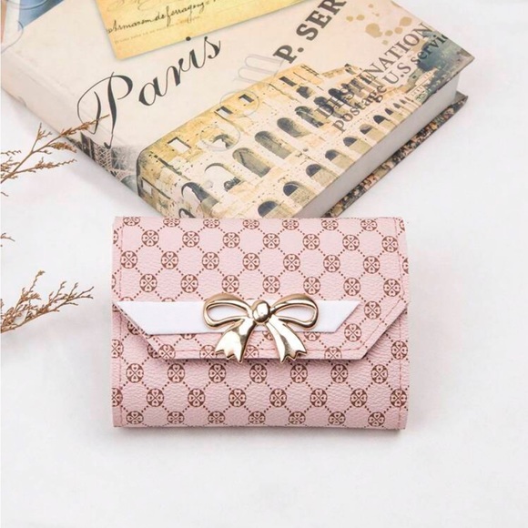 ⚠️Clearance🎀Bow Ribbon Pink Wallet / Cardholder - Picture 2 of 5
